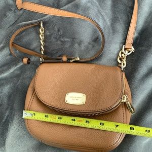 Michael kors crossbody bag